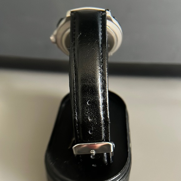 Dale Earnhart Jr. Game Time Quartz Analog Watch - Unisex - Picture 15 of 16